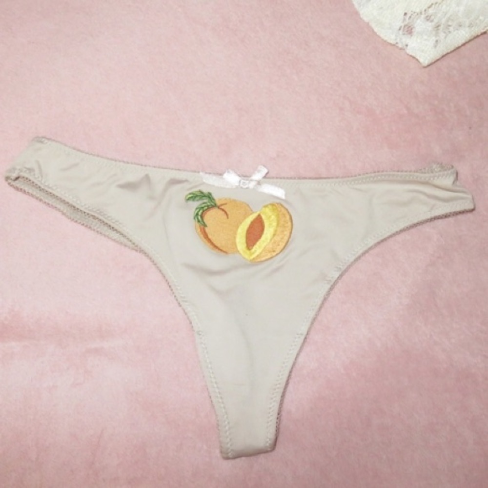 🍑Peach thong🍑